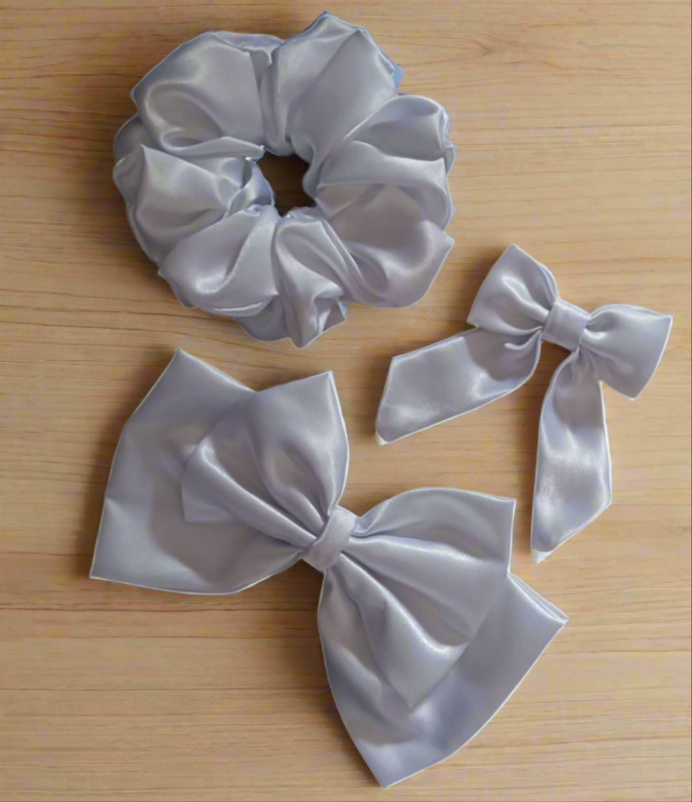 Snowflake Grace Trio (1 Scrunchie + 1 Double Layer Bow + 1 Tail Bow)