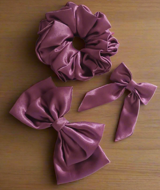 Golden Blush Trio (1 Scrunchie + 1 Double Layer Bow + 1 Tail Bow) – Golden Pink Elegant Set